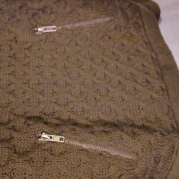Women's M Sweater - Picture 4 of 5